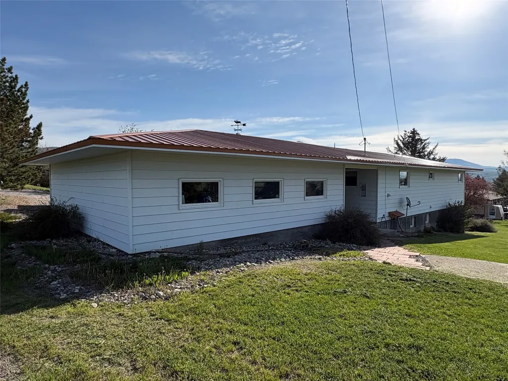11 Hoover Road Drummond MT 59832