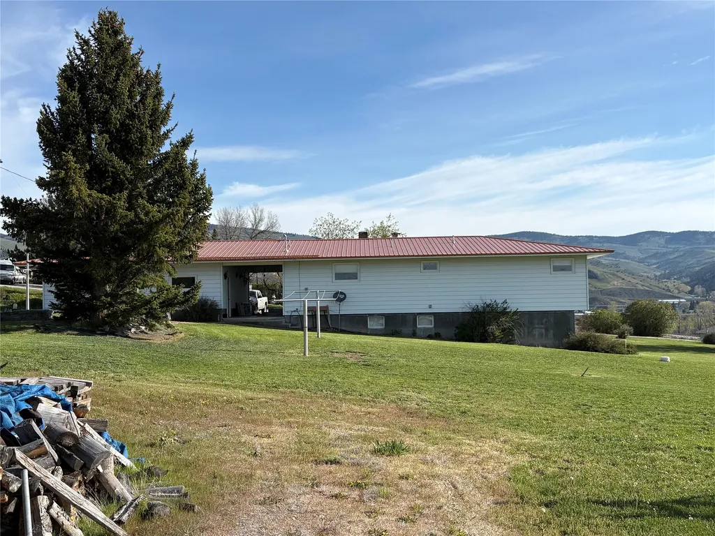 11 Hoover Road Drummond MT 59832