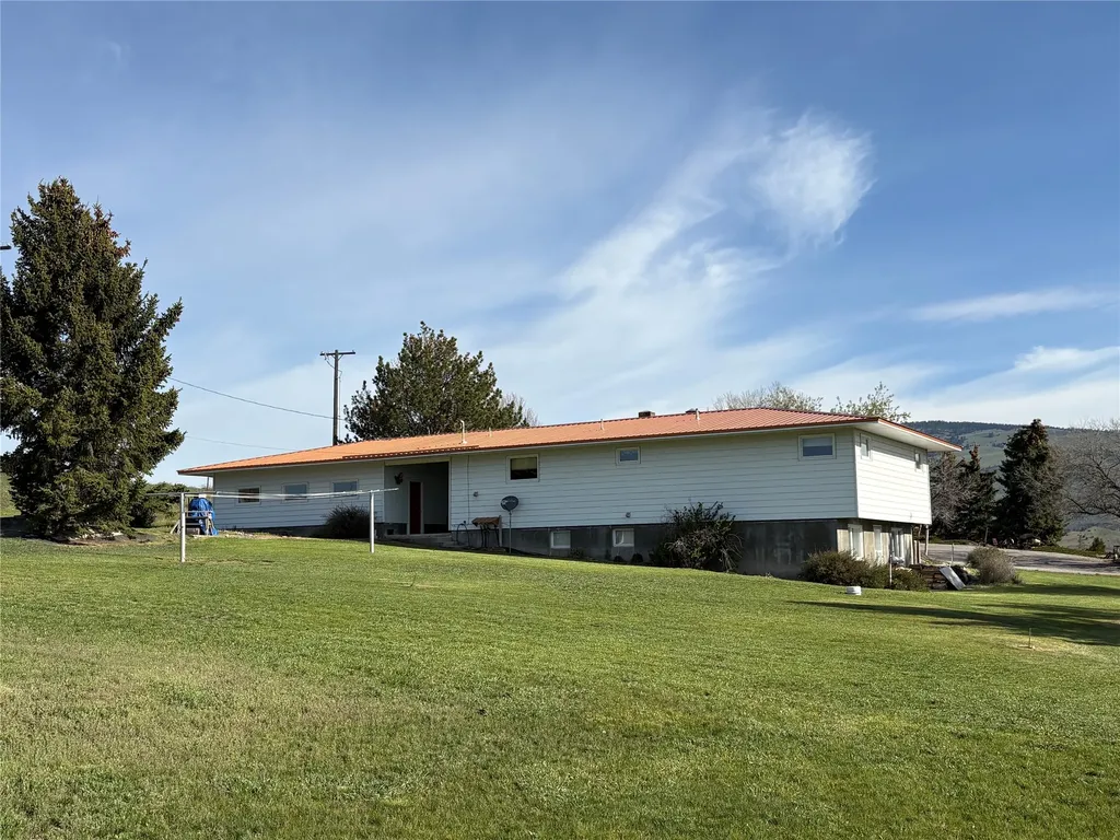 11 Hoover Road Drummond MT 59832