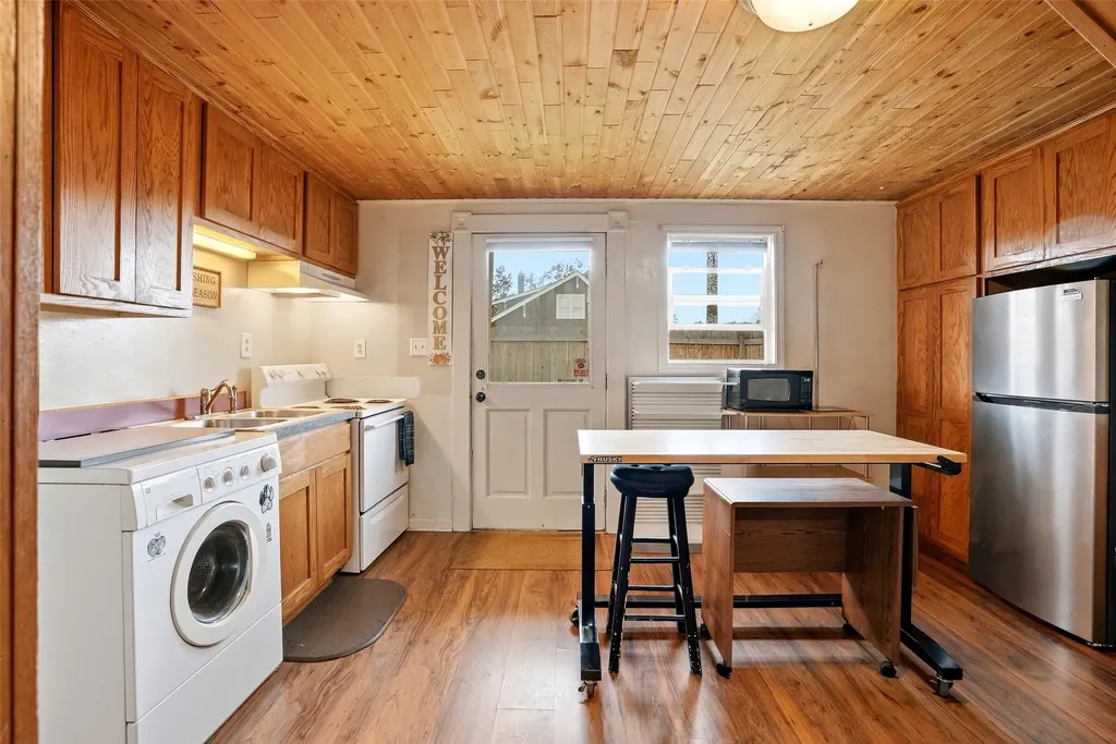 1112 Shakespeare Street Missoula MT 59802