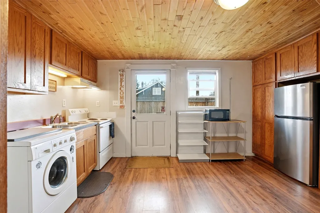 1112 Shakespeare Street Missoula MT 59802