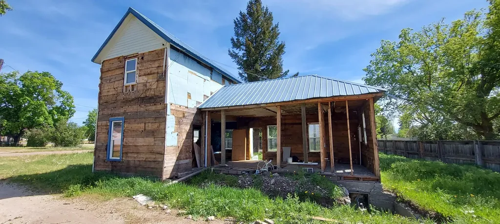 213-219 Charlos Street Stevensville MT 59870