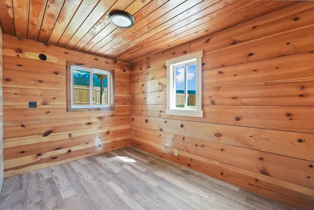 31525 Allison Road St Ignatius MT 59865