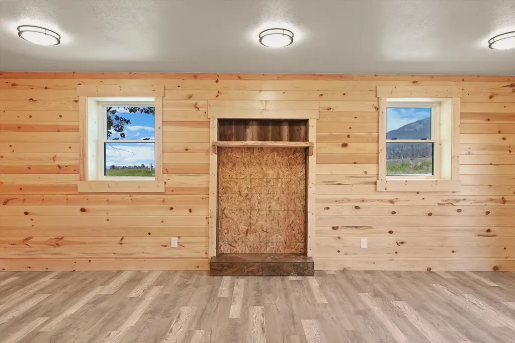 31525 Allison Road St Ignatius MT 59865