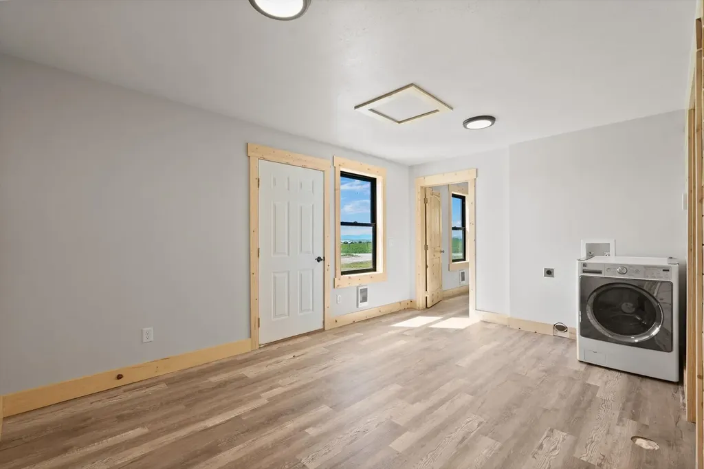 31525 Allison Road St Ignatius MT 59865