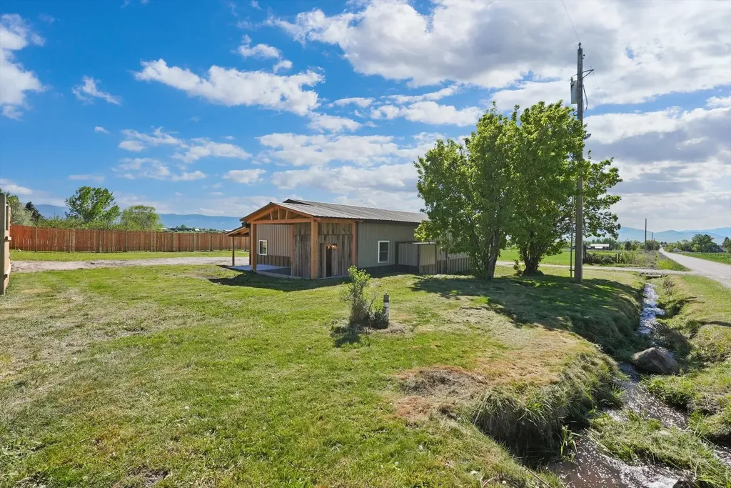 31525 Allison Road St Ignatius MT 59865