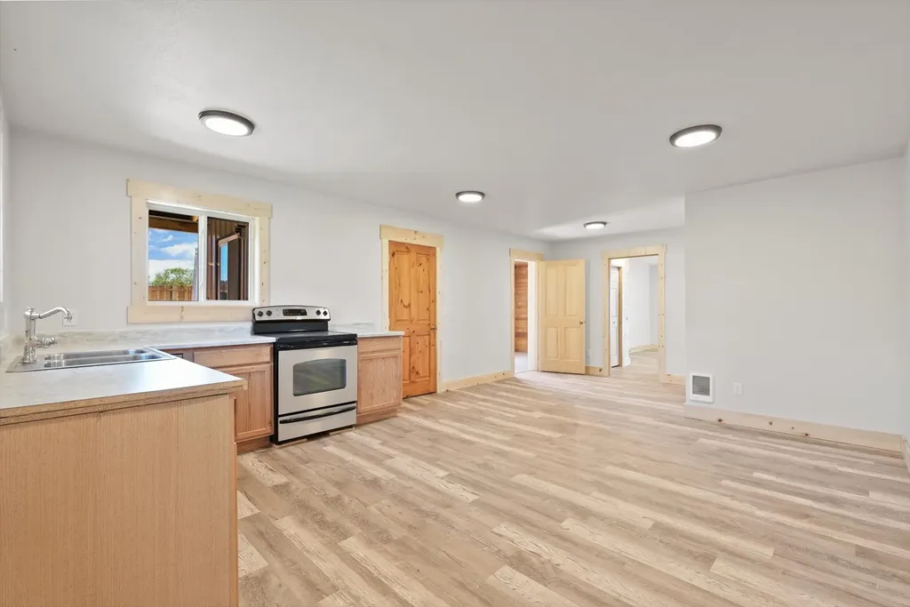 31525 Allison Road St Ignatius MT 59865