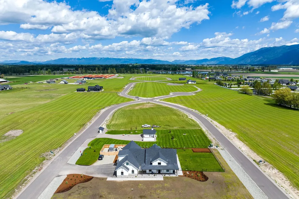 328 Scarface Peak Court Kalispell MT 59901