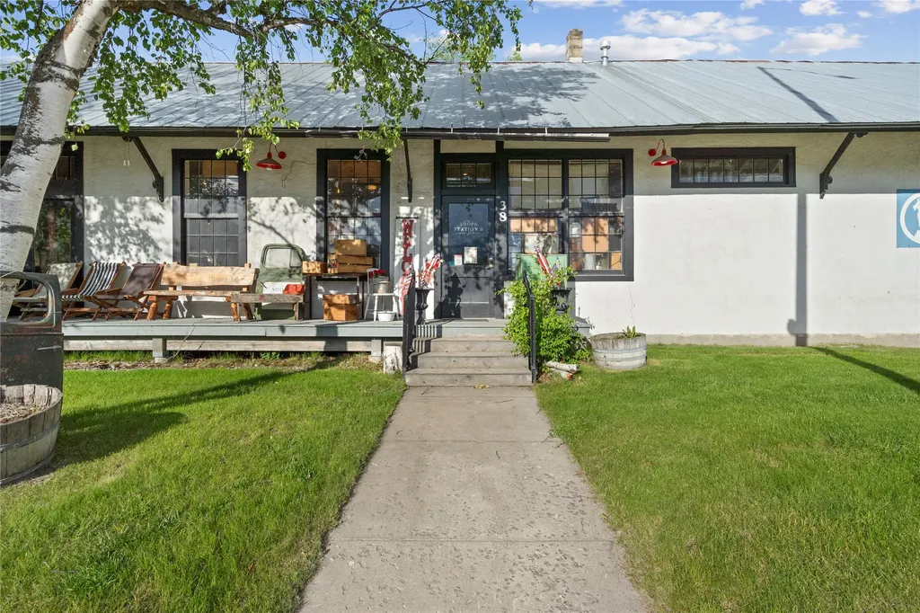 8 Us Hwy 2 E Columbia Falls MT 59912