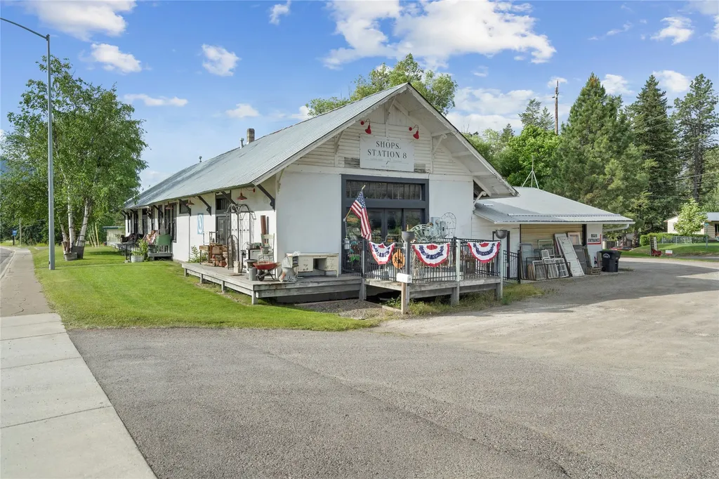 8 Us Hwy 2 E Columbia Falls MT 59912