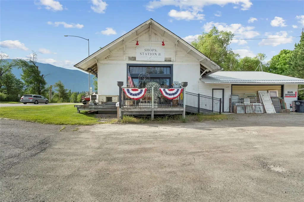 8 Us Hwy 2 E Columbia Falls MT 59912