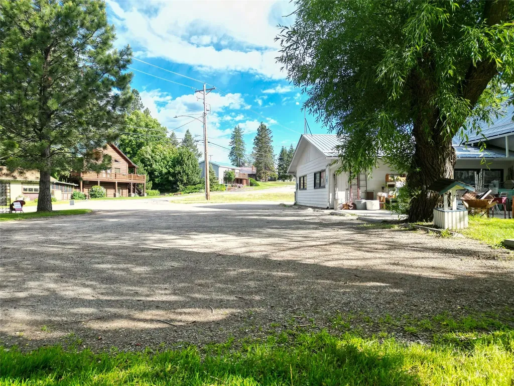 8 Us Hwy 2 E Columbia Falls MT 59912