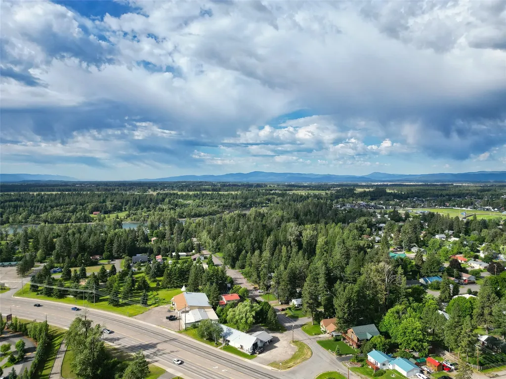 8 Us Hwy 2 E Columbia Falls MT 59912