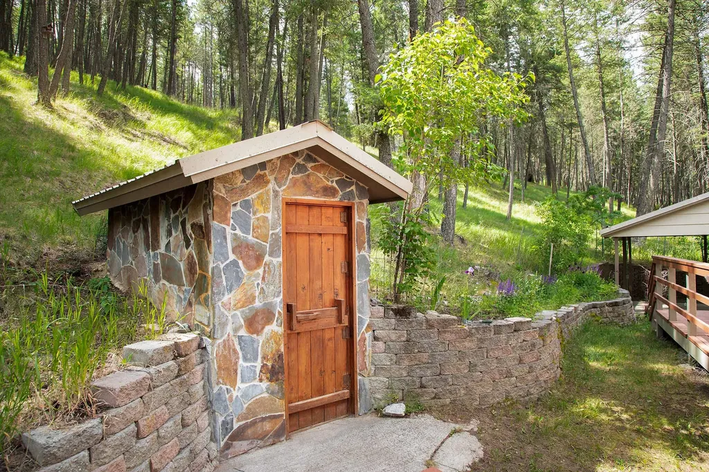 877 Koocanusa Estates Drive Eureka MT 59917