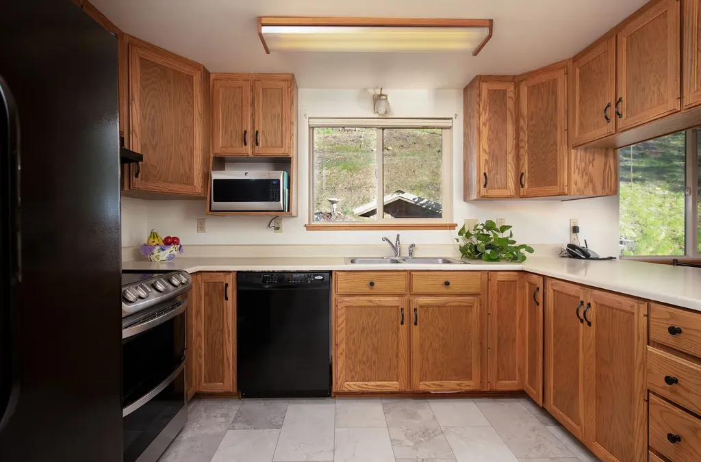 877 Koocanusa Estates Drive Eureka MT 59917