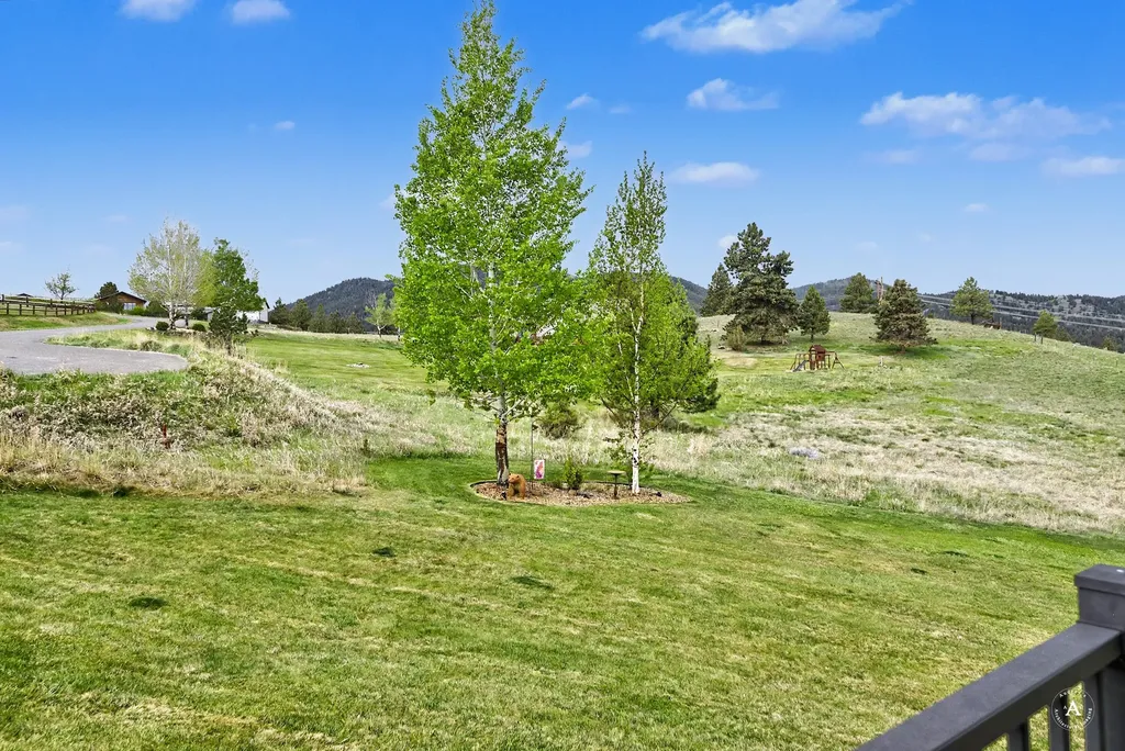 11 Sunset View Road Clancy MT 59634