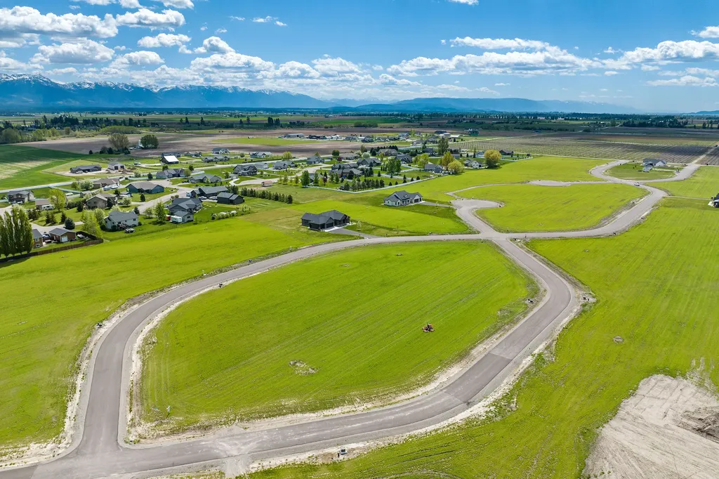 10 N Scarface Peak Court Kalispell MT 59901