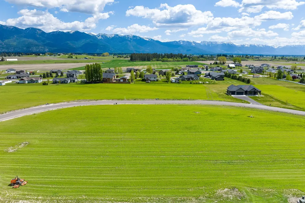 10 N Scarface Peak Court Kalispell MT 59901