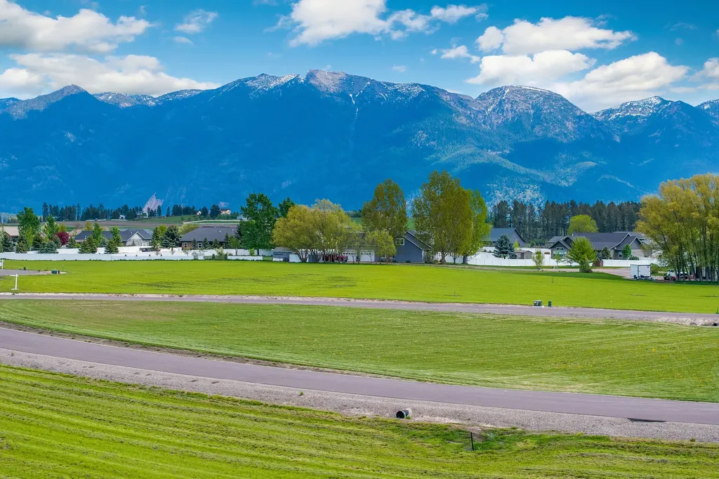 10 N Scarface Peak Court Kalispell MT 59901