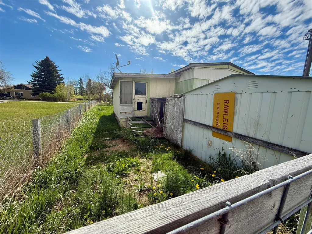 610 3rd Avenue SW Choteau MT 59422