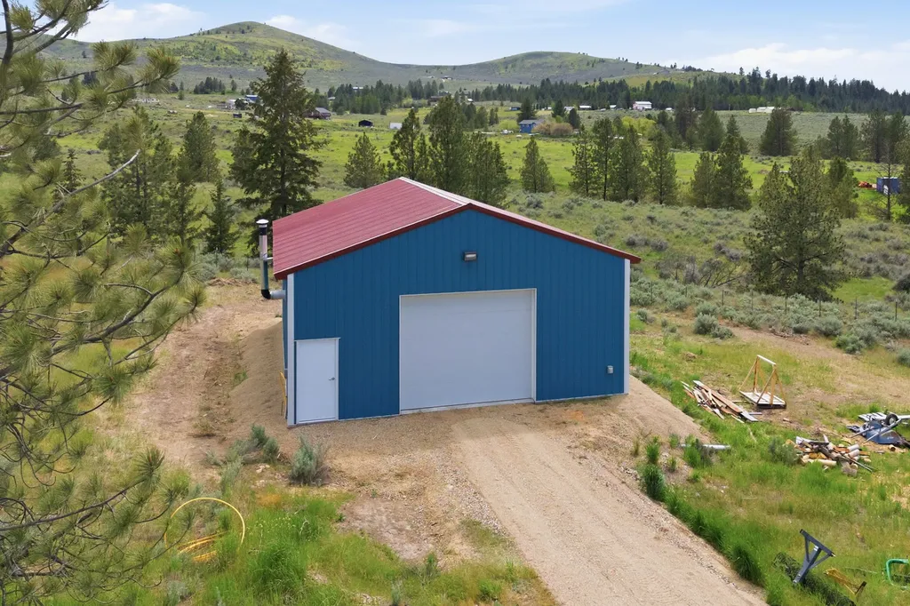 4033 Sunnyside Cemetery Road Stevensville MT 59870