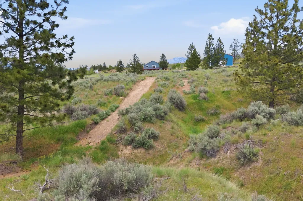 4033 Sunnyside Cemetery Road Stevensville MT 59870
