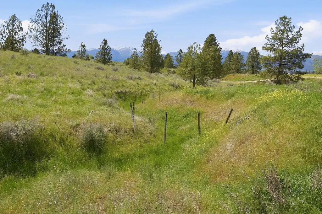 4033 Sunnyside Cemetery Road Stevensville MT 59870