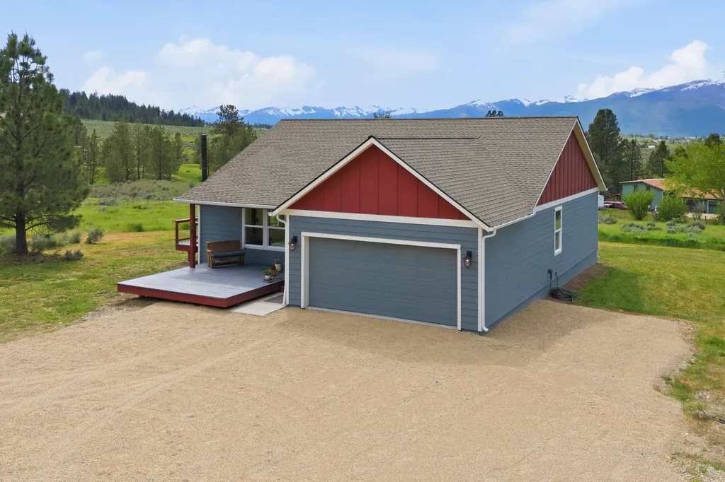 4033 Sunnyside Cemetery Road Stevensville MT 59870