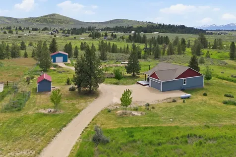 4033 Sunnyside Cemetery Road Stevensville MT 59870