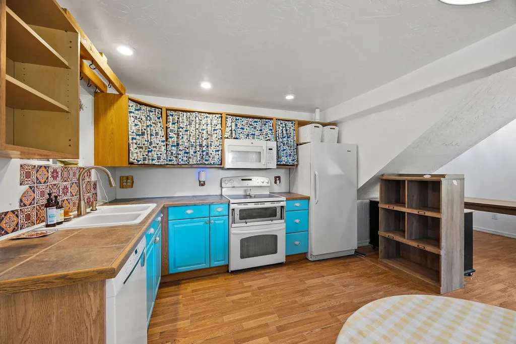 1424 Bierney Creek Road Lakeside MT 59922