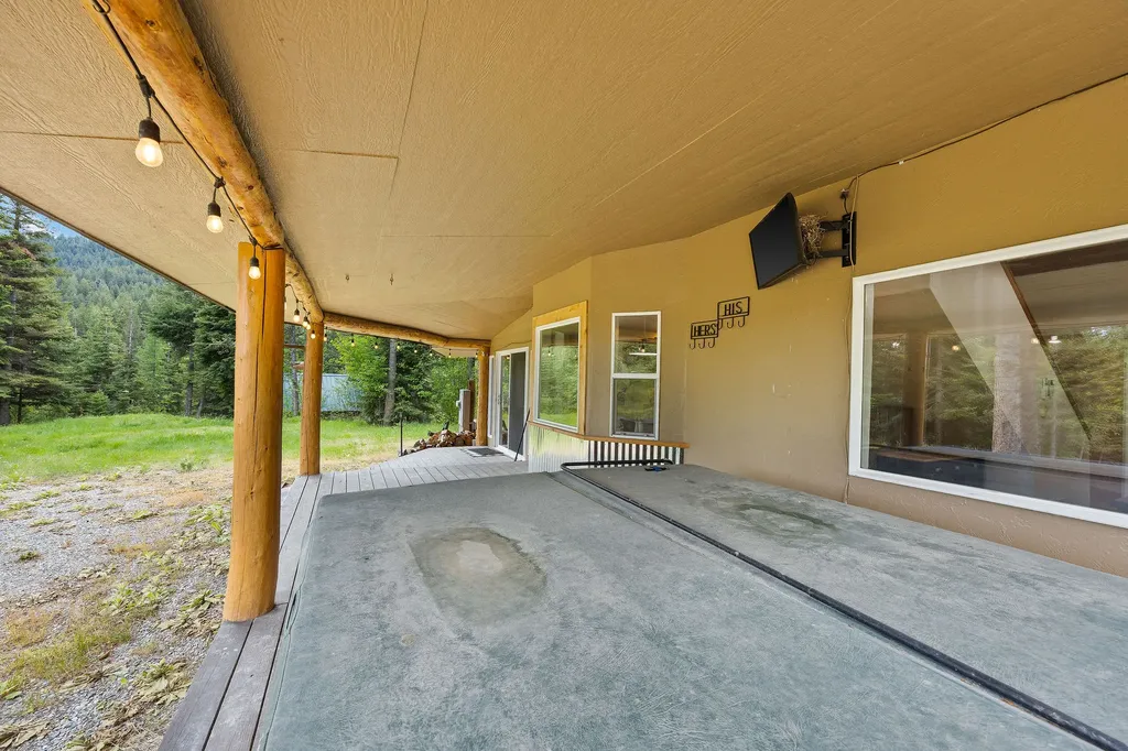 1424 Bierney Creek Road Lakeside MT 59922
