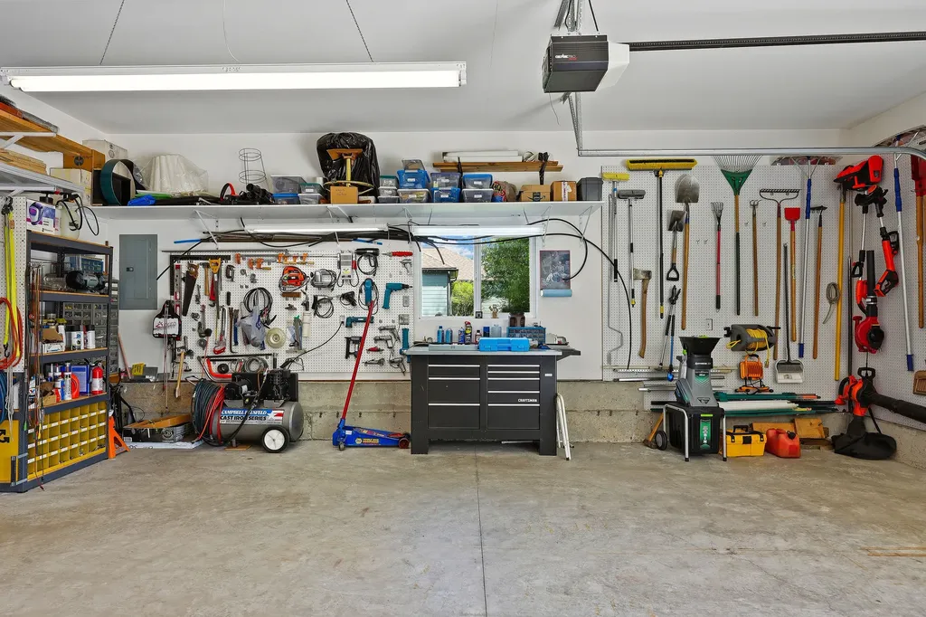 2120 Drift Water Way Columbia Falls MT 59912