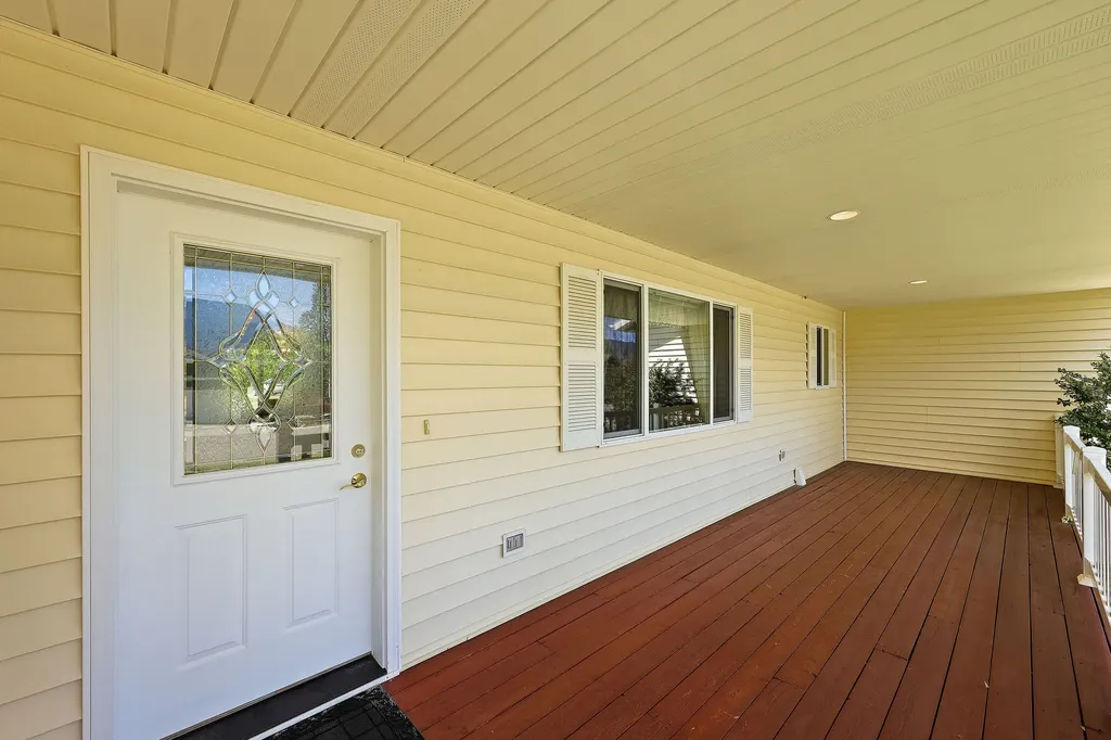 2120 Drift Water Way Columbia Falls MT 59912