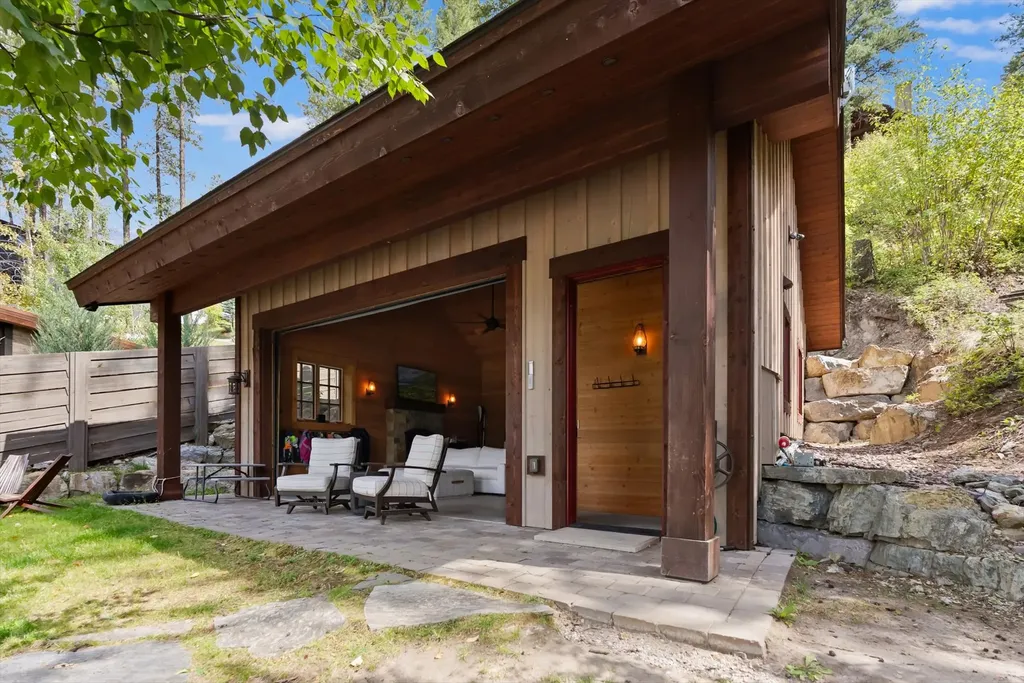 715 Lm Beach Lane Whitefish MT 59937
