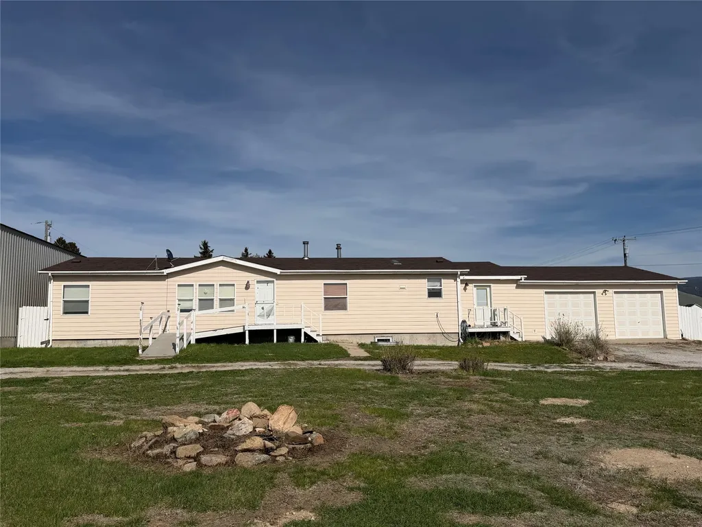 11 Wall Street White Sulphur Springs MT 59645