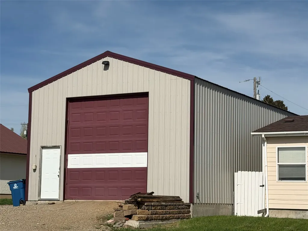 11 Wall Street White Sulphur Springs MT 59645
