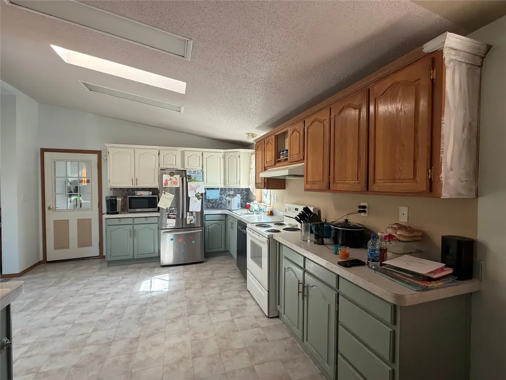 11 Wall Street White Sulphur Springs MT 59645