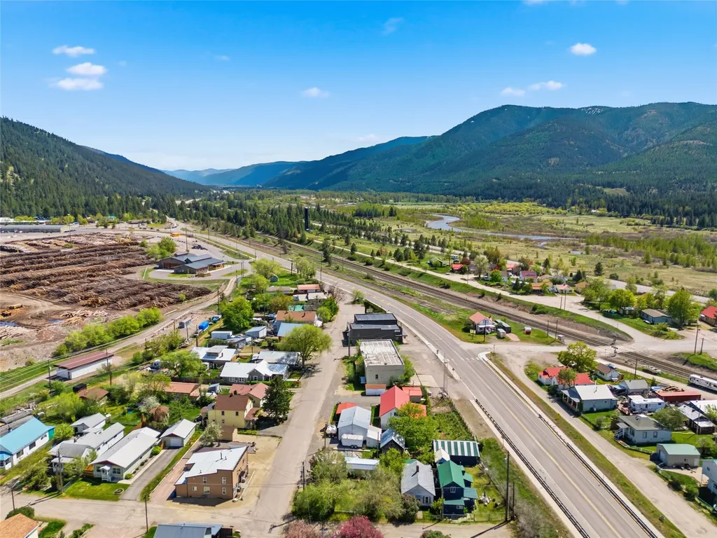 8280 Hwy 200 E Bonner MT 59823