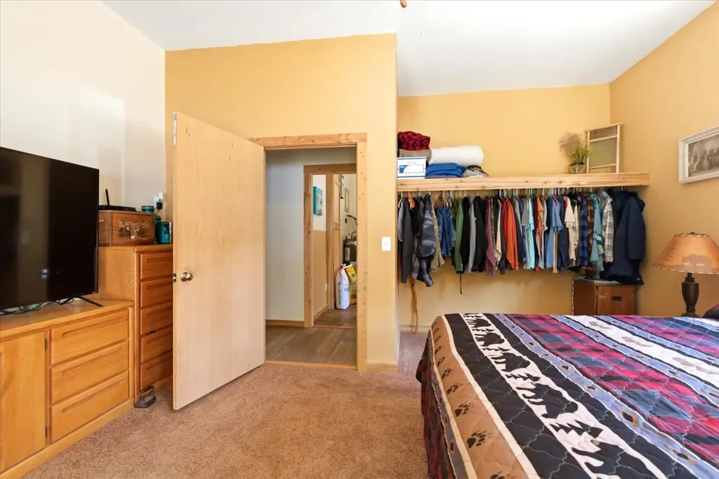 16 Porcupine Ridge Road Fortine MT 59918