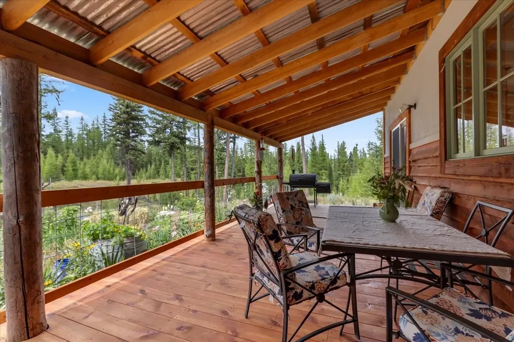16 Porcupine Ridge Road Fortine MT 59918