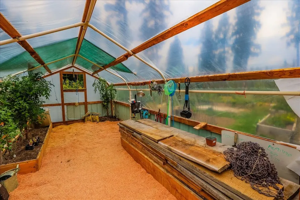 16 Porcupine Ridge Road Fortine MT 59918