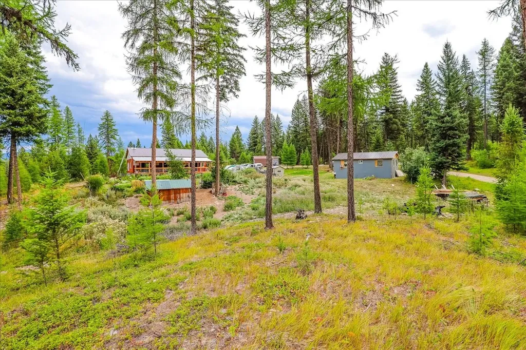 16 Porcupine Ridge Road Fortine MT 59918