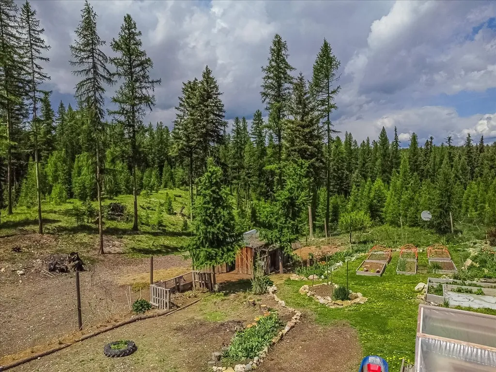 16 Porcupine Ridge Road Fortine MT 59918