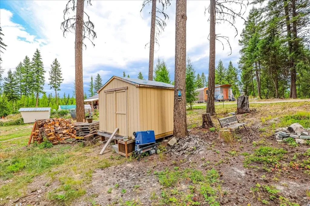 16 Porcupine Ridge Road Fortine MT 59918