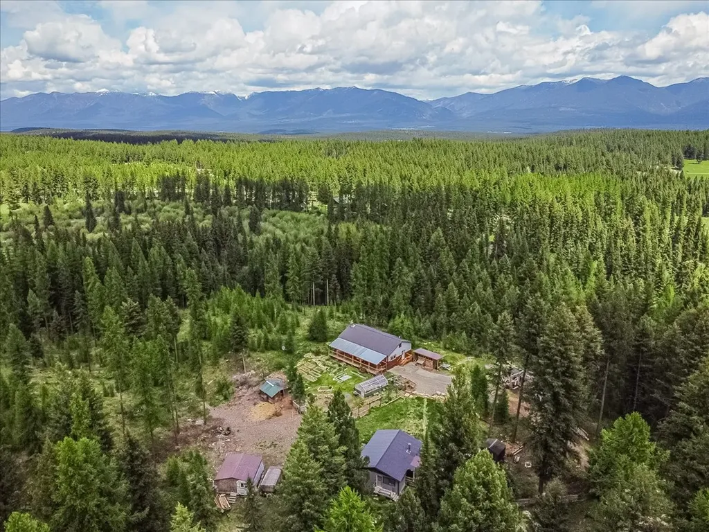 16 Porcupine Ridge Road Fortine MT 59918