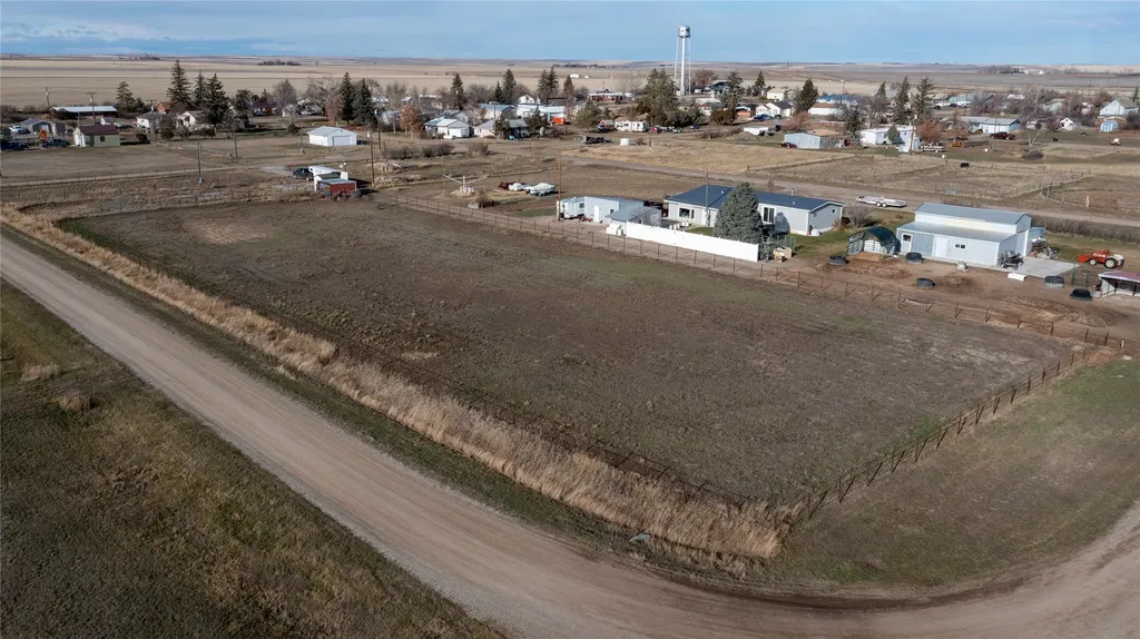 Lot 1 3rd Avenue SW Brady MT 59416