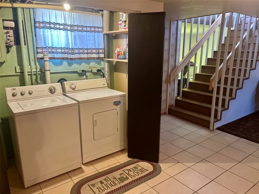 2406 Gladstone Avenue Butte MT 59701