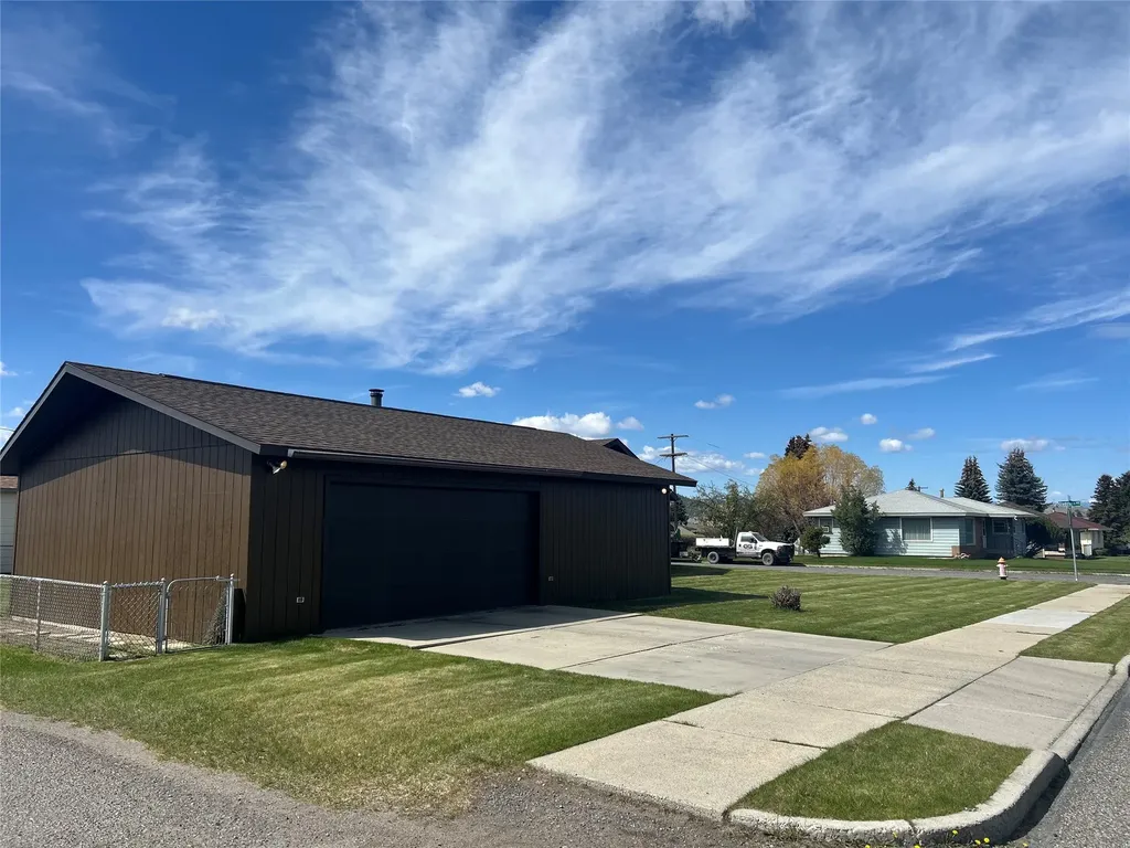 2406 Gladstone Avenue Butte MT 59701