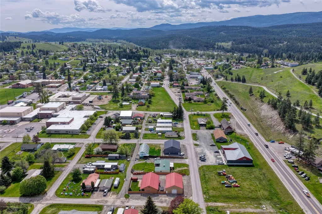 126 10th Street Eureka MT 59917