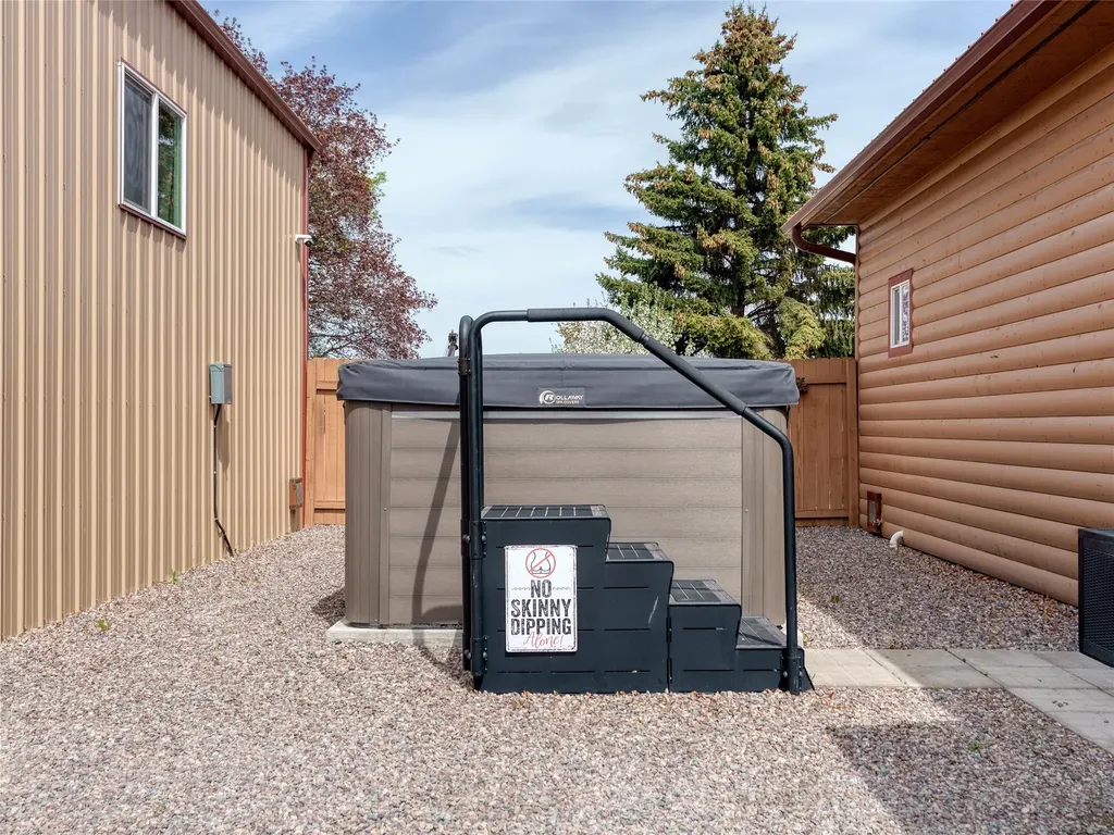 126 10th Street Eureka MT 59917